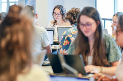 EFAP News - École privée ou publique : quelles différences pour les écoles de communication ?
