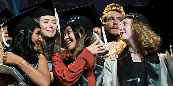 Etudiants de l'école communication EFAP Paris